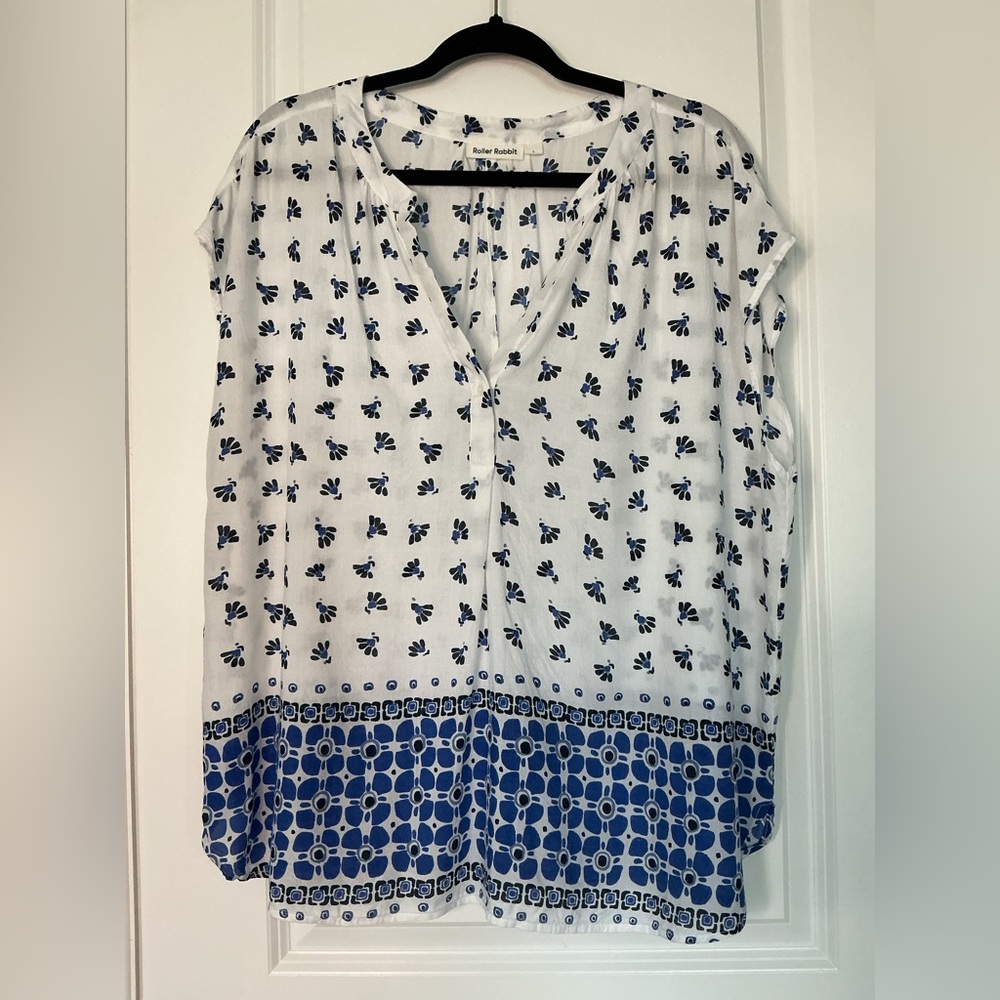 Roller Rabbit Women’s Oversized Sleeveless Top Blue and White Print Size L